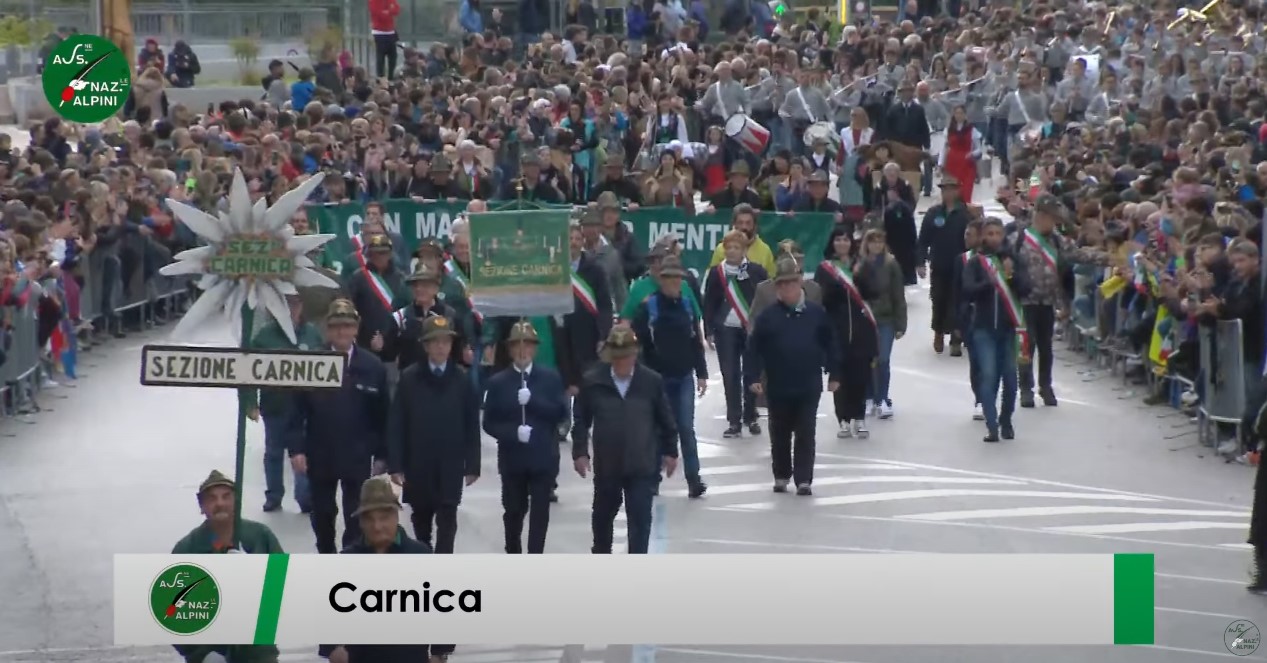 Alpini Sezione Carnica. Il video dello sfilamento a Udine