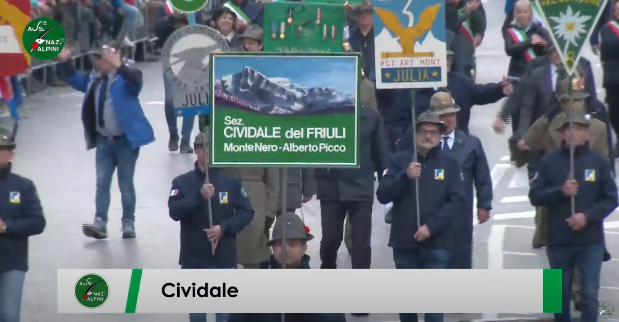 Alpini Cividale. Il video dello sfilamento a Udine