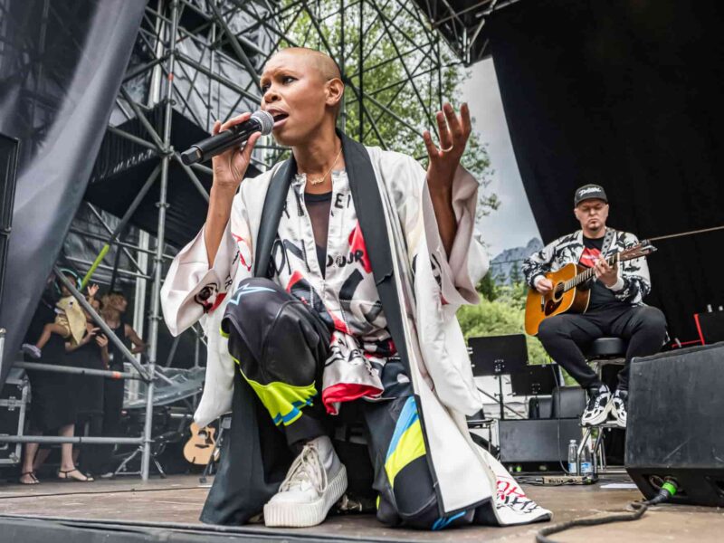 GLI SKUNK ANANSIE IN ACUSTICO CON LA FVG ORCHESTRA