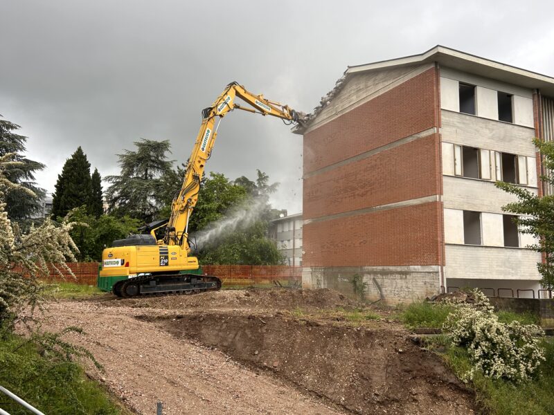 Udine: iniziate le demolizioni a San Domenico