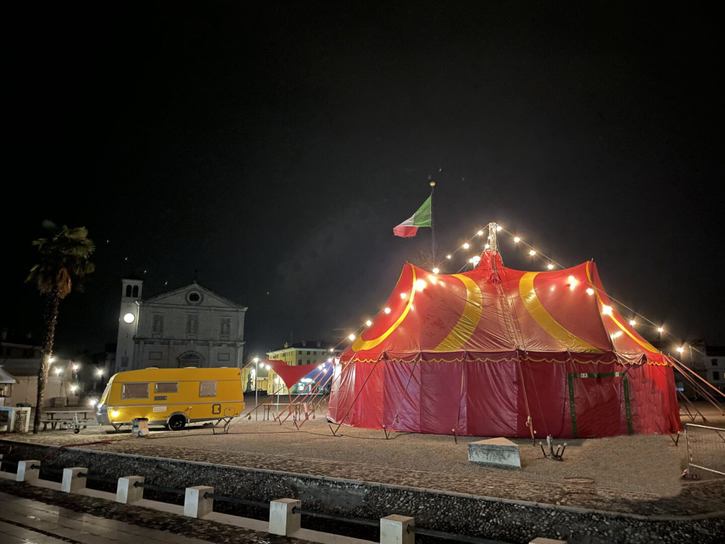 BET Festival dal 17 al 19 maggio. Una tenda da Circo montata in Piazza a Palmanova