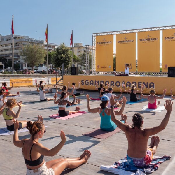 Yoga a Bibione: lezioni gratuite in spiaggia lunedì 22 luglio